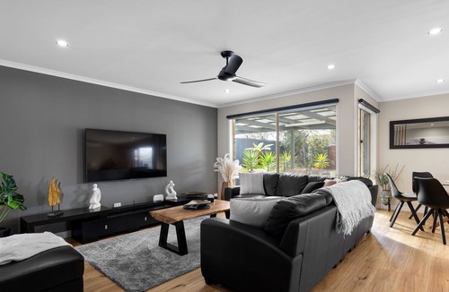 Tootgarook House | Beachside on Burdett