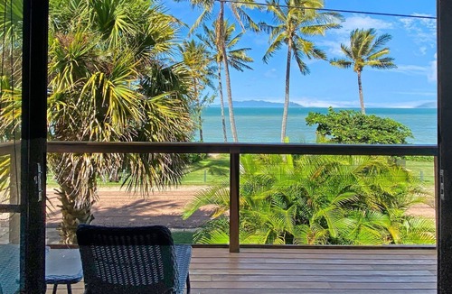 Nelly Bay Apartment | Beachside Palms Unit 2