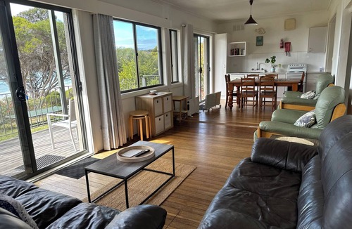 Pambula Beach House | Beachside . Pambula Beach.