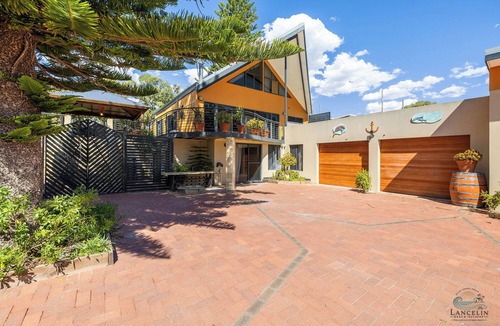 Lancelin House | Beachside Retreat: 3 BR, 2 BA House in Lancelin, Sleeps 6