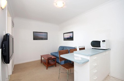 Shoal Bay House | Beachside Shoal Bay Unit 2