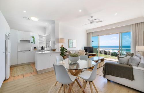 Alexandra Headland Apartment | Beachside Stay-Coastal Comfort at Alex Seaside Resort