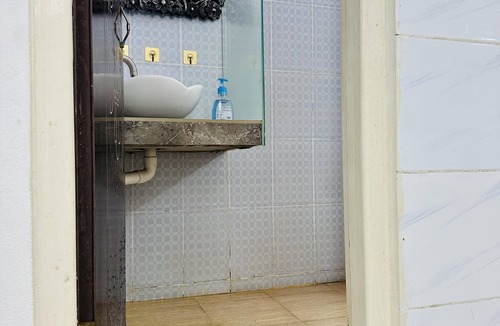 Dhaka Apartment | Beautiful 1-Bed Studio in Dhaka