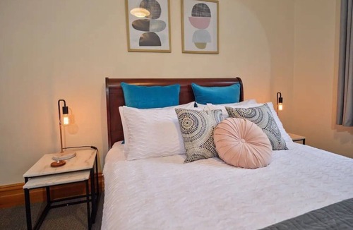 Norwood Cottage | Beautiful Cottage in Cosmopolitan Norwood