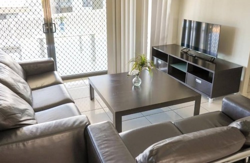 Douglas House | *Beautiful*Douglas* 5BRM ,Stylish Living*