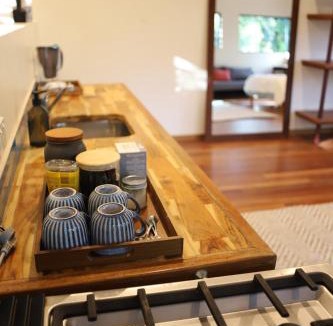 Ocean Shores Apartment | Beautiful high-set studio close to beach