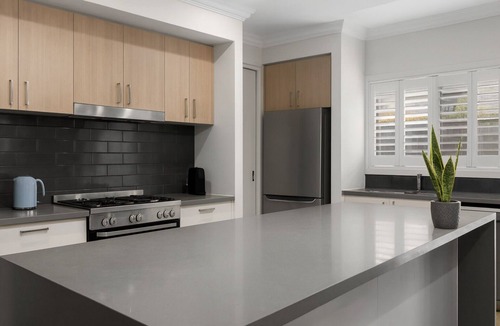 White Hills House | Beautiful Modern Home · Minutes from Bendigo CBD