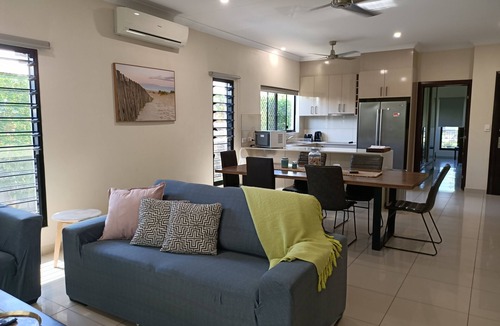 Coolalinga House | Beautiful Modern House near Darwin (20min)