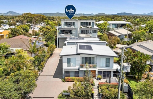 Coolum Beach Villa | Beautiful Three-Story Villa footsteps to the Beach