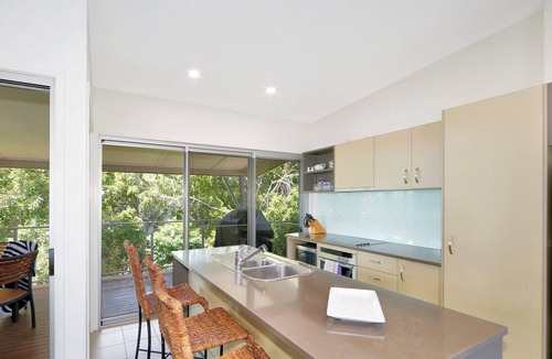 Woodgate House | Beautifully Designed Beach Townhouse with Pool