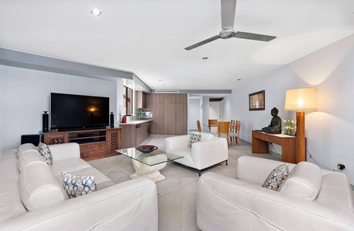Palm Cove Apartment | Beautifully presented 2 Bedroom 1 Bathroom Temple Apartment, Palm Cove
