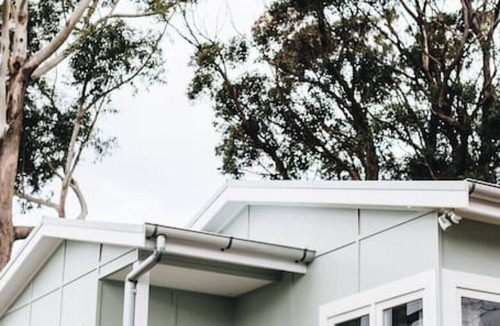 Bendalong Cottage | Beautifully restored 1950's beach shack