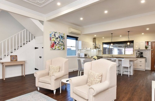 Swansea House | Beauty on Belmont Hampton Inspired Lakeside Luxury