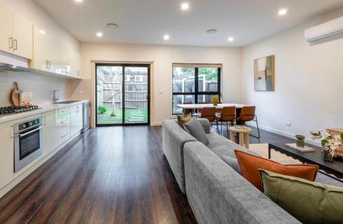 Clayton House | Beddoe Residence Stay Near Monash Uni