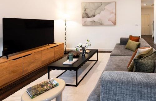 Clayton House | Beddoe Residence Stay Near Monash Uni