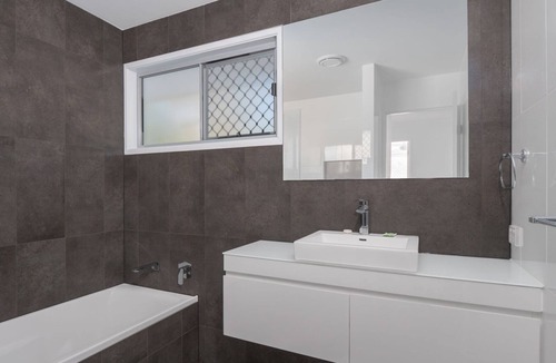Dicky Beach House | Beerburrum St, 2/22 Dicky Beach