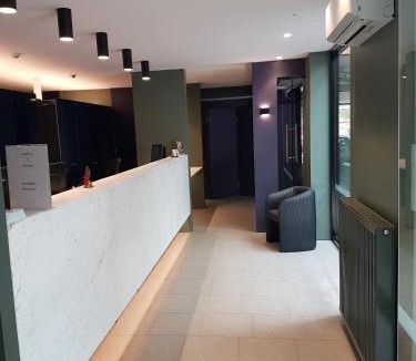 Hawker Hotel | Belconnen Way Hotel & Serviced Apartments