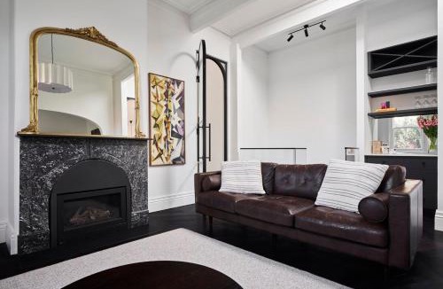 Bendigo House | Belgravia Residence Rooftop Pool Oasis