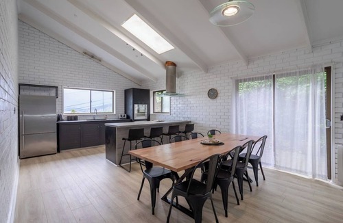 Bellerive House | Bella Bellerive Grand Lookout Close to Beach