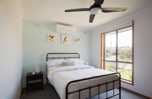 Portarlington House | Bellarine Bungalow - Bay Breezes & Wineries Galore