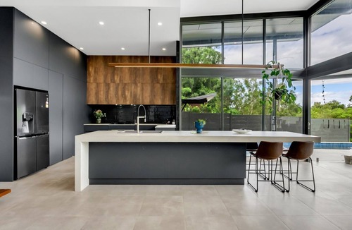 Trinity Beach House | Belle Escapes Bluewater Breeze