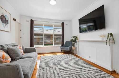 Glenelg South Apartment | Belle Escapes - Broadway by The Beach