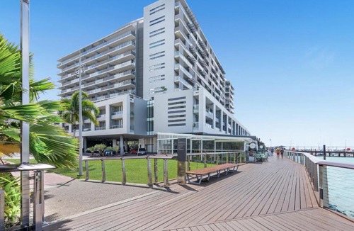 Cairns Central Business District Apartment | Belle Escapes Harbour Lights Waterfront Apartment 501-502