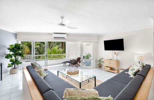Palm Cove Apartment | Belle Escapes Poolview Suite 43 Alamanda Resort Palm Cove