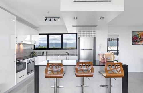 Cairns North Apartment | Belle Escapes Rydges Plaza Esplanade 54 with stunning ocean views