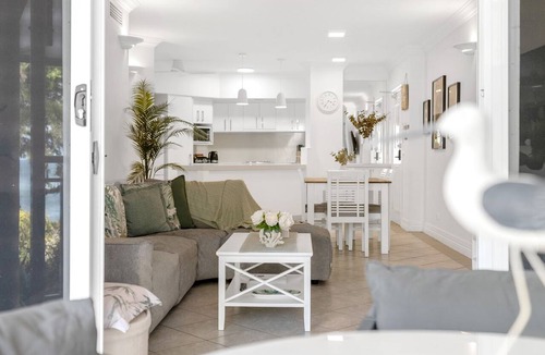 Trinity Beach Apartment | Belle Escapes Seashells on the Beach