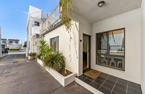 West Beach Apartment | Belle Escapes - Seascape on Seaview - 1 Bedroom