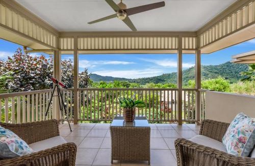 Redlynch House | Belle Escapes Waterfall Crossing