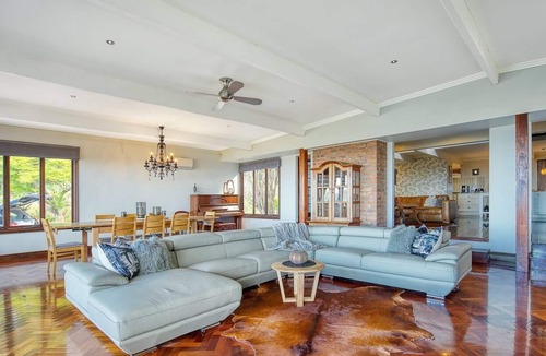 Advancetown Villa | Belleview on Beechmont Private Gold Coast Estate