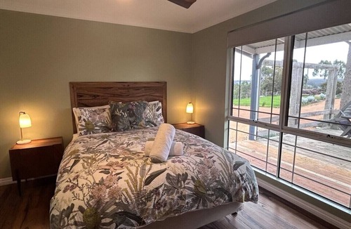 Kangaroo Gully House | Belmira Vines Private Vineyard Escape!