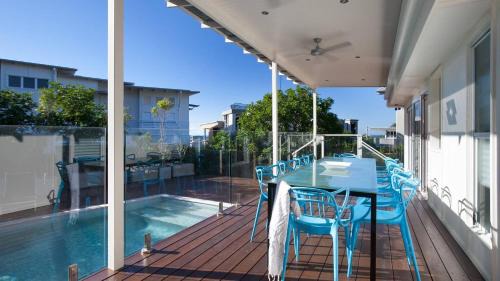 Sunshine Beach House | Belmore Terrace Perfect Pad Just 100 metres to the beach