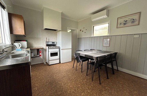 Bemm River Cabin | Bemm River Bungalows #3: Pet-friendly, two bedroom holiday accommodation
