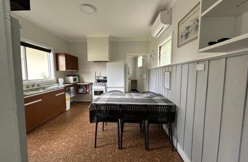 Bemm River Apartment | Bemm River Bungalows - Pelican Pad - Bungalow 2 holiday accommodation