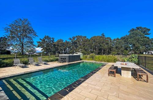Bellbird House | Bernstein Estate