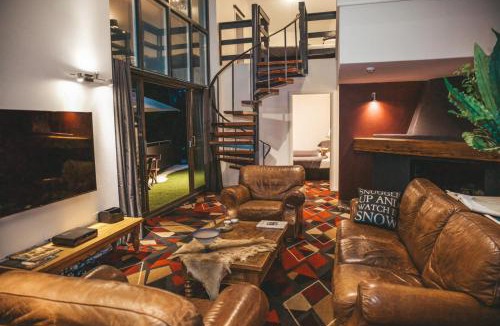Thredbo Cabin | Bernti's Mountain Inn