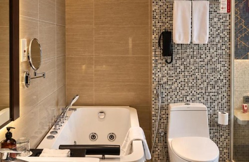 Uttara Hotel | Best Western Plus Maple Leaf
