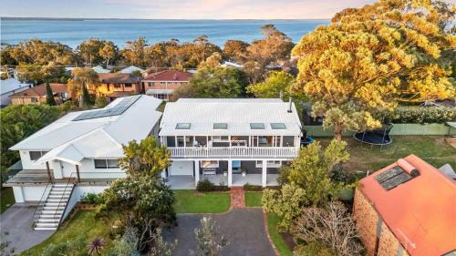 Vincentia House | 'Bethany Beach House' - Stunning Jervis Bay Views