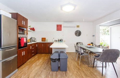 Bicton Apartment | Bicton by the Bay – Close to Fremantle & River