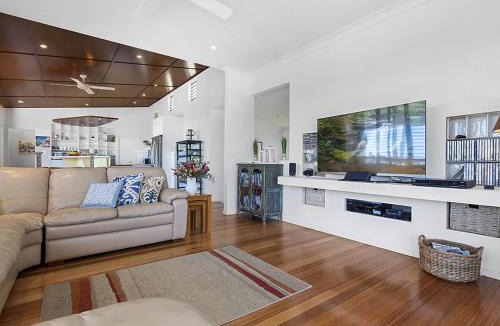 Sunrise Beach House | Big Sky at Sunrise, Sunrise Beach