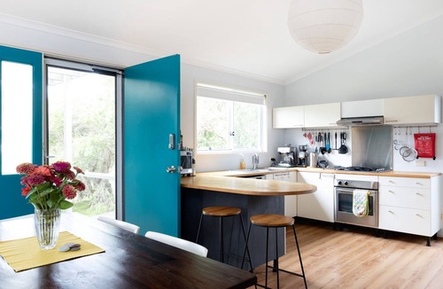 Kioloa House | Big Sur perfectly positioned in Kioloa, boasting all the modern amenities and Pet friendly