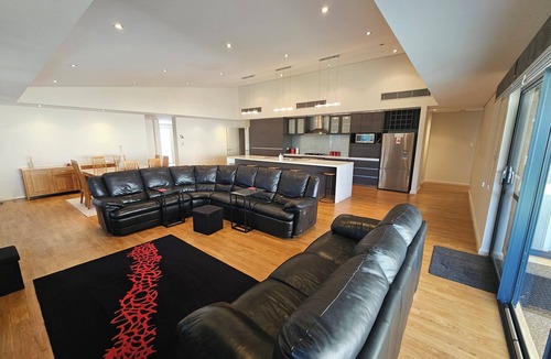 Binningup House | Binningup Beach dog friendly family house