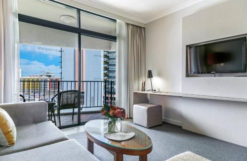 Darwin City Centre Apartment | Bird's Eye Views from Chic Harbourside Abode