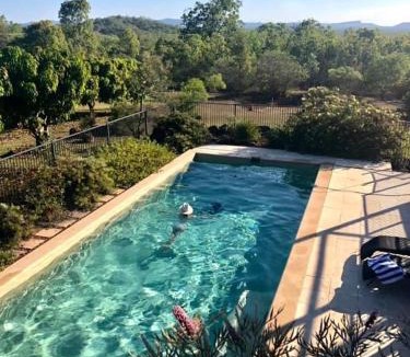 Mareeba Cabin | Birds Heaven Mareeba