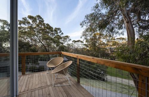 McCrae Apartment | Birdsong