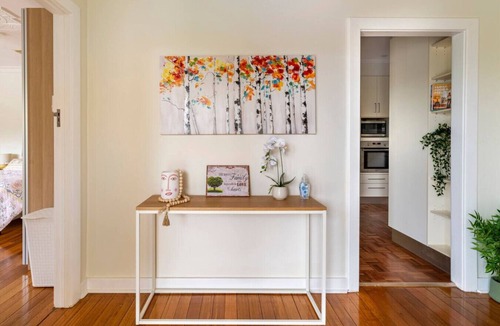 Manningham House | Birkinshaw Villa (3 Bedroom with Parkings)