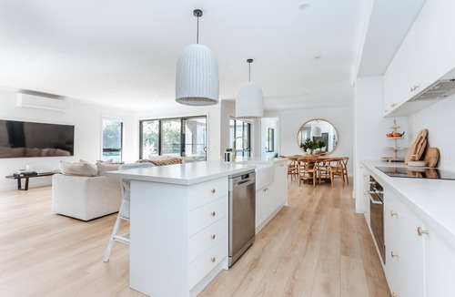 Balnarring House | Black Beauty Balnarring - Perfect year round getaway, rustic coastal luxury